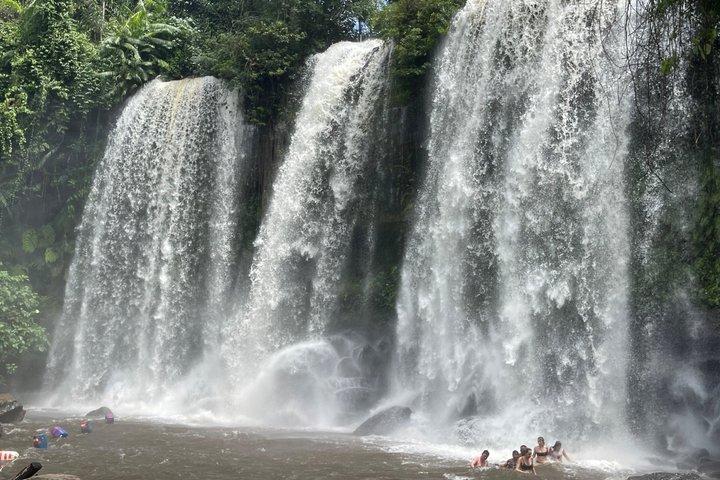 Private tour to Kulen Mountain waterfall and Floating Village