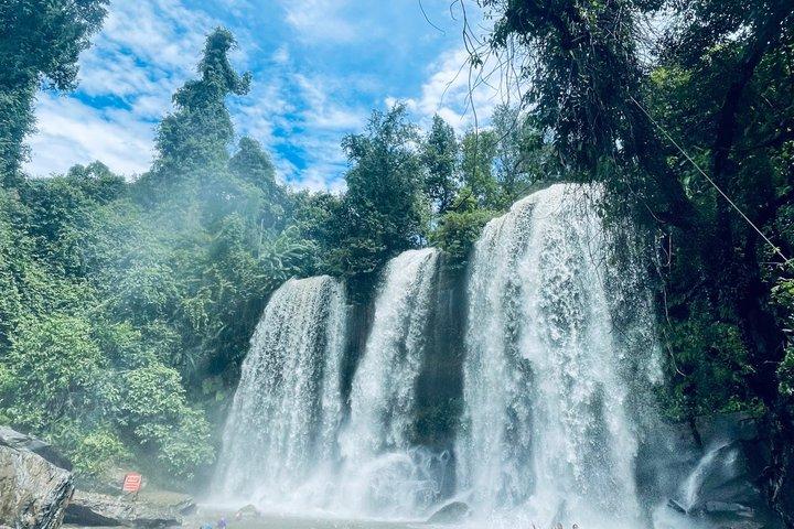 Private tour to Kulen Mountain waterfall and Floating Village