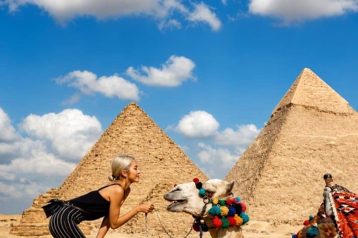 Worthy Private Giza Pyramids Experience with Camel Ride