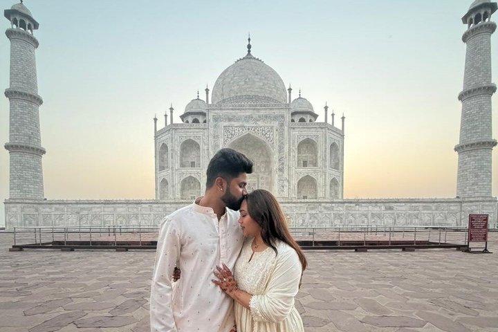 Taj Mahal Sunrise Tour - Includes Entry Tickets And Guide