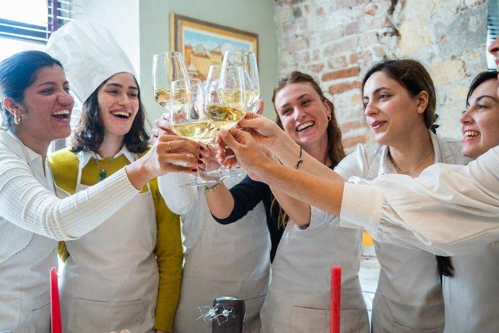 Verona Handmade Pizza and Iconic Dessert Making with Gelato