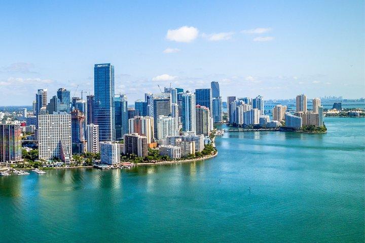 Romantic Miami Helicopter Tour with Champagne