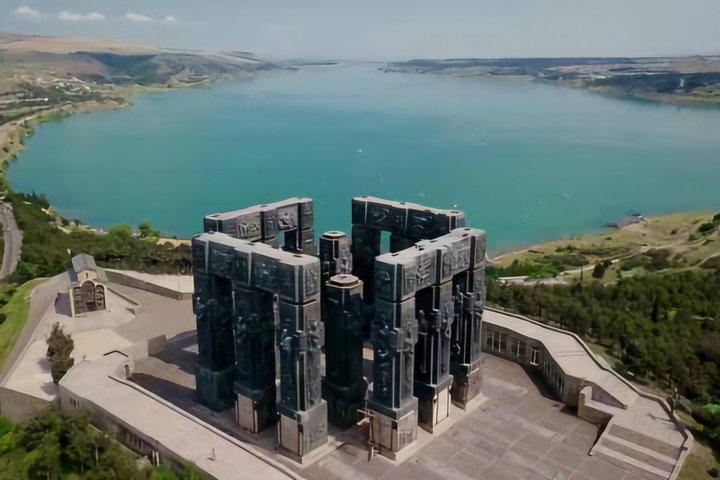 Private Day Tour from Kutaisi to Mtskheta and Tbilisi