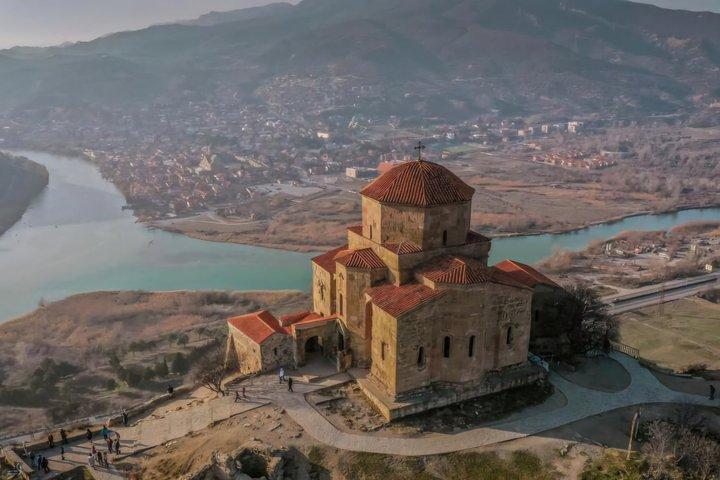 Private Day Tour from Kutaisi to Mtskheta and Tbilisi