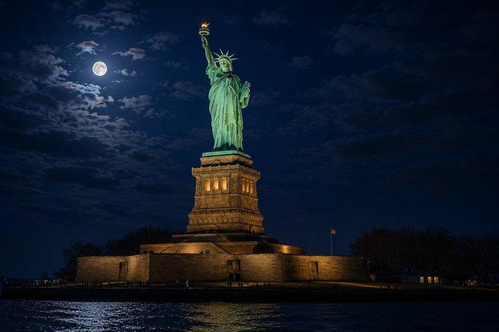 45-Minute Express Statue of Liberty Night Cruise