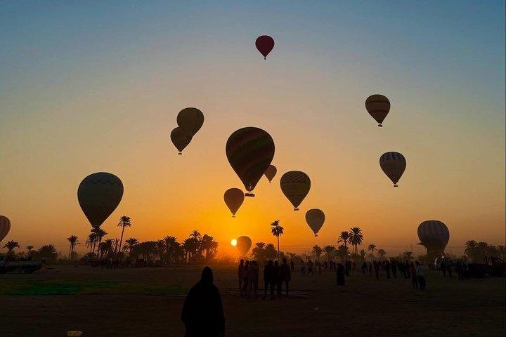 Luxor Sunrise Hot Air Balloon Ride and West Bank Tour