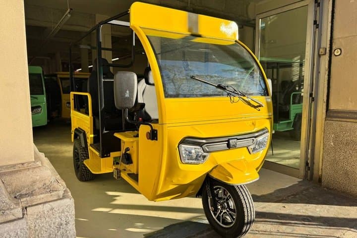 Experience Barcelona with Private Tuk Tuk Tour