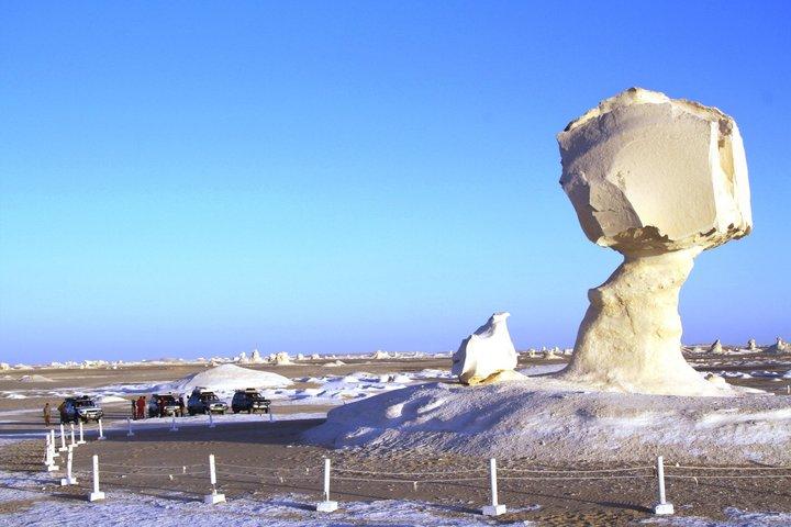 3 Days 2 Nights Adventure to White Desert Bahariya Oasis Crystal