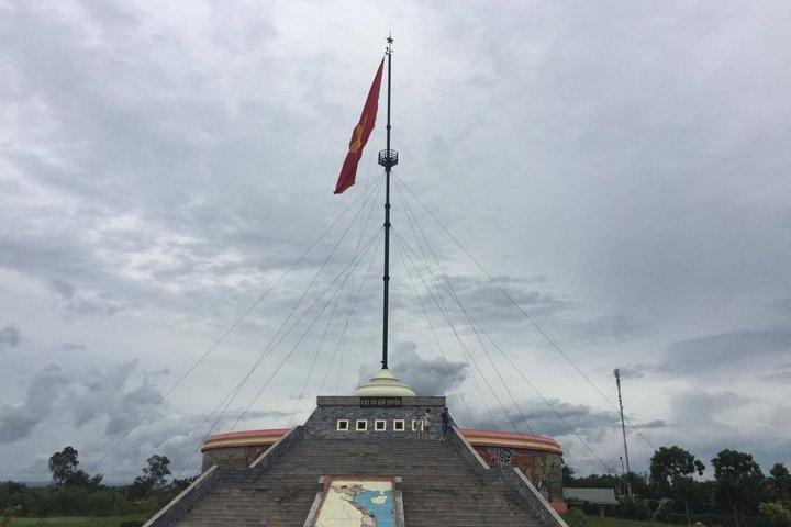 Hue to DMZ Historical Tour for Vinh Moc and Khe Sanh Sites