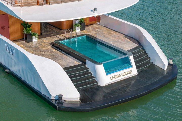 Hanoi: 5-Star Leona Luxury Ha Long Bay Day Cruise All-Inclusive