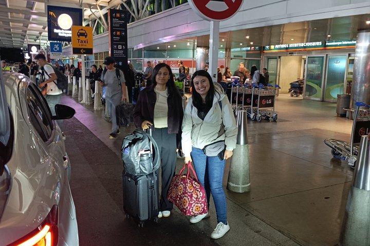 Private Airport Transfer & tour in Buenos Aires (EZE & AEP) 24/7