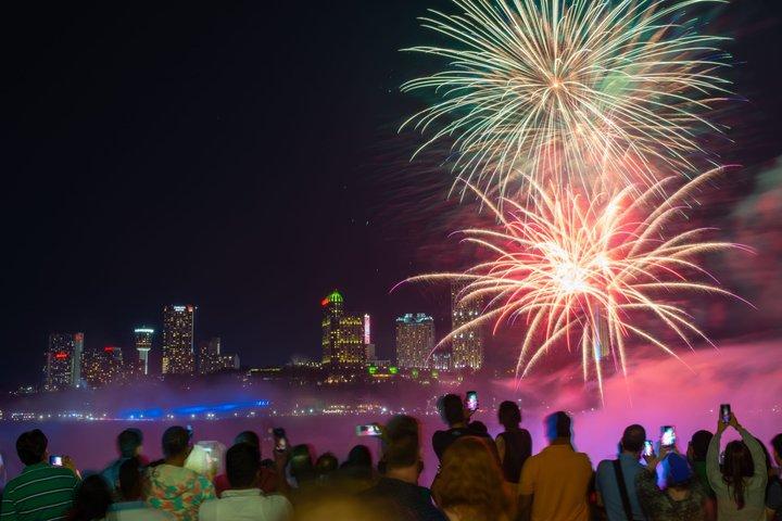 Niagara Falls USA Night Tour with Cave of the Winds & Fireworks