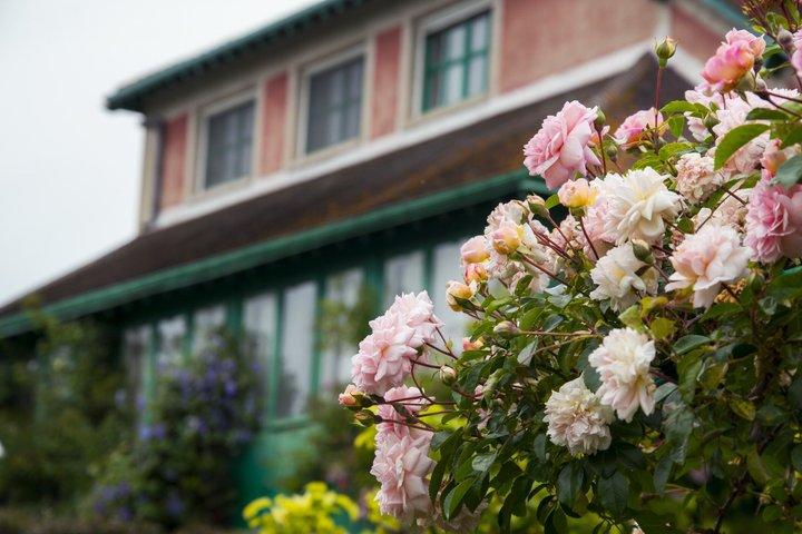 From Paris: Giverny & Monet’s Garden Round-Trip Tour