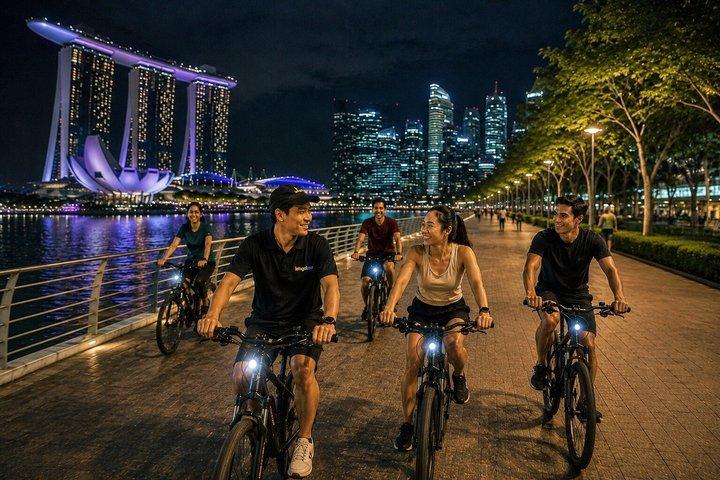 Singapore Marina Bay Small Group Night Cycling Tour