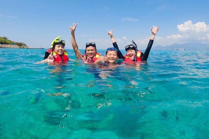 Mun Island Nha Trang Snorkeling with Coral Reef and BBQ Lunch