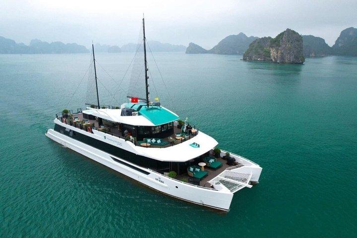 Hanoi to Ha Long & Lan Ha Bay with Premium Catamaran Cruise
