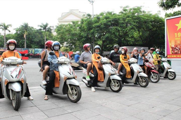 Hanoi Motorbike Adventure to Urban Streets and Countryside