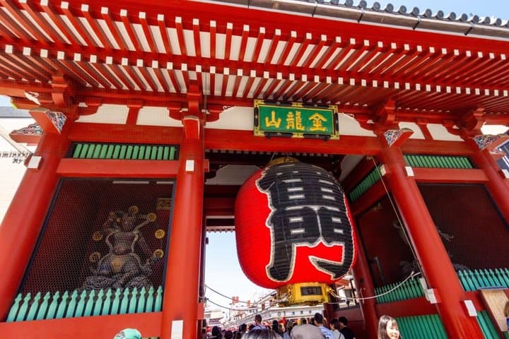 Tokyo: Asakusa, Senso-ji temple & Shrine Walking Tour