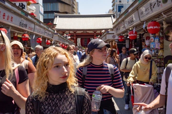 Tokyo: Asakusa, Senso-ji temple & Shrine Walking Tour