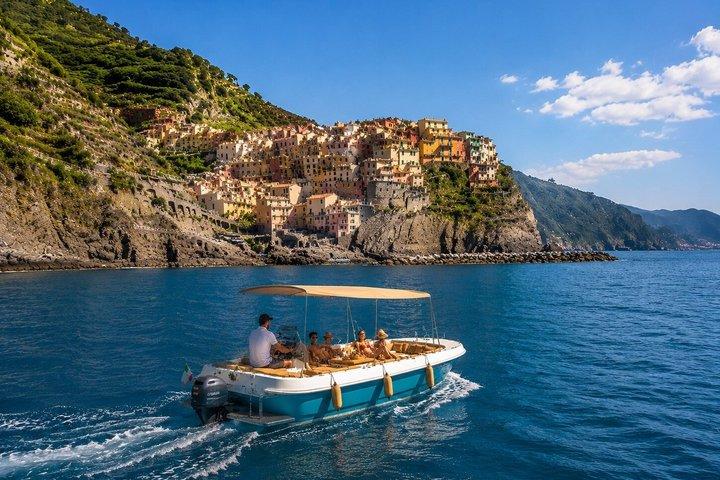 Cinque Terre and Portovenere Boat Tour Wine and Focaccia