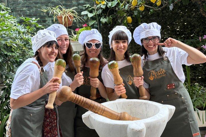 Mortar pesto lesson with World Champion and local Menu