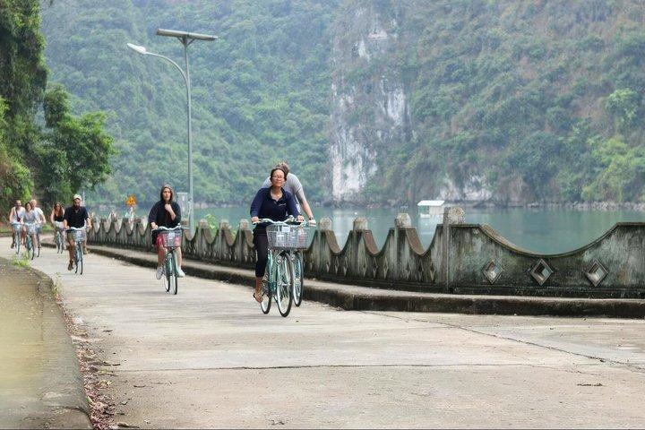 Tulip Elite Luxury Cruise 2D1N Halong Bay – Lan Ha Bay from Hanoi