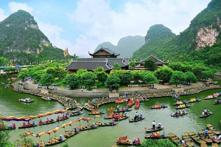 Tailor-Made Ninh Binh Experience with Private Guide & Luxury Car
