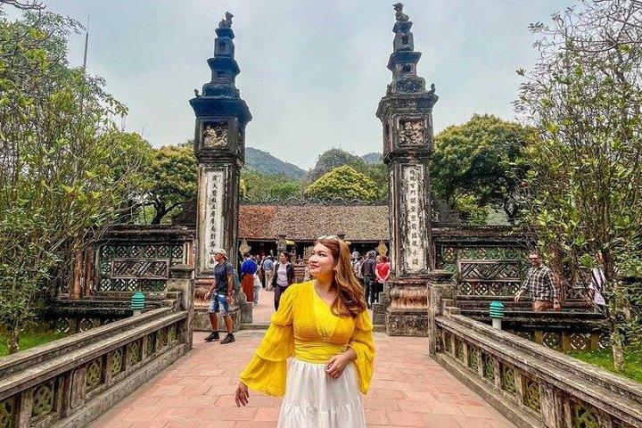Tailor-Made Ninh Binh Experience with Private Guide & Luxury Car