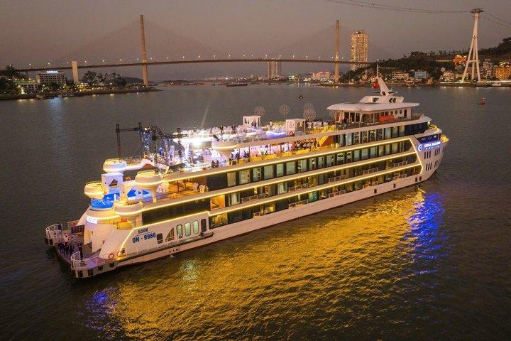 Luna Luxury Cruise – Best Ha Long Bay Day Tour from Hanoi