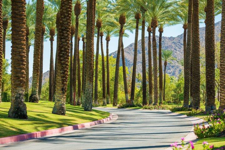 Palm Springs Self-Guided Driving Audio Tour