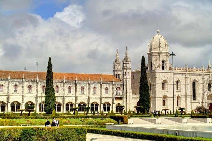 Lisbon Belem District and Jeronimos Monastery Guided Tour