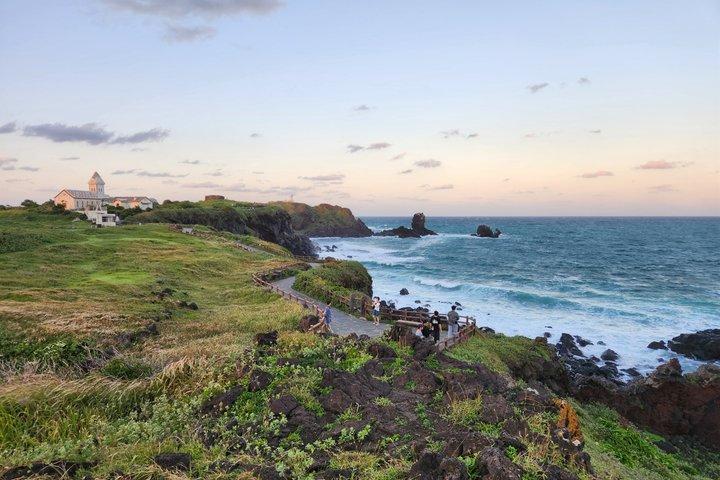 Jeju East UNESCO Tour & Haenyeo Show