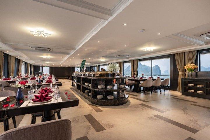 Discover Halong & Lan Ha Bay: 3-Day Luxury Cruise with Balcony