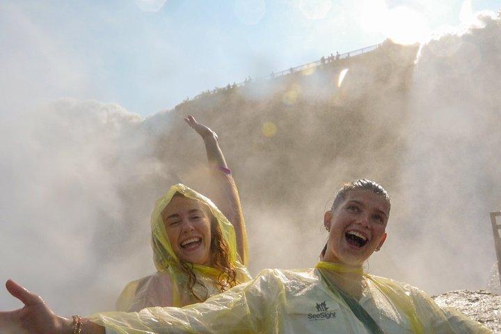 Niagara Falls USA Night Tour with Cave of the Winds & Fireworks