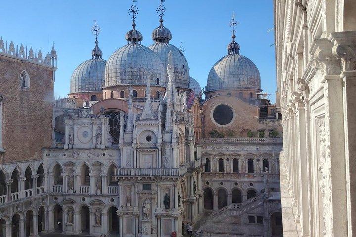 Skip the Line: Doge's Palace Guided Tour in Venice