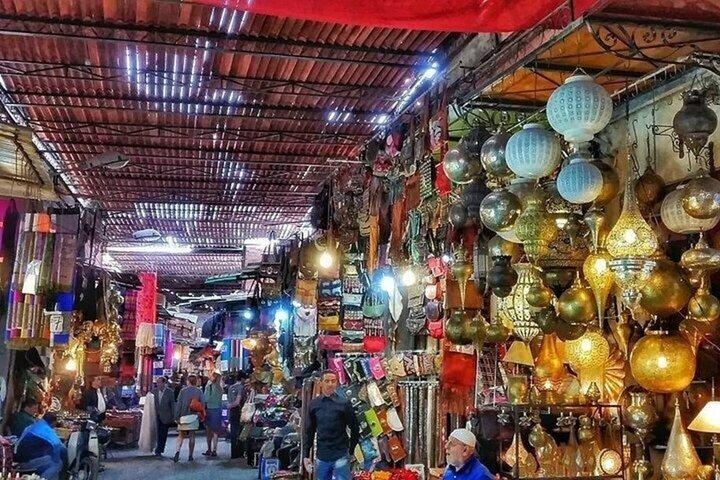 Marrakech: Souk Tastings & Shopping by Night Guided Walking Tour.