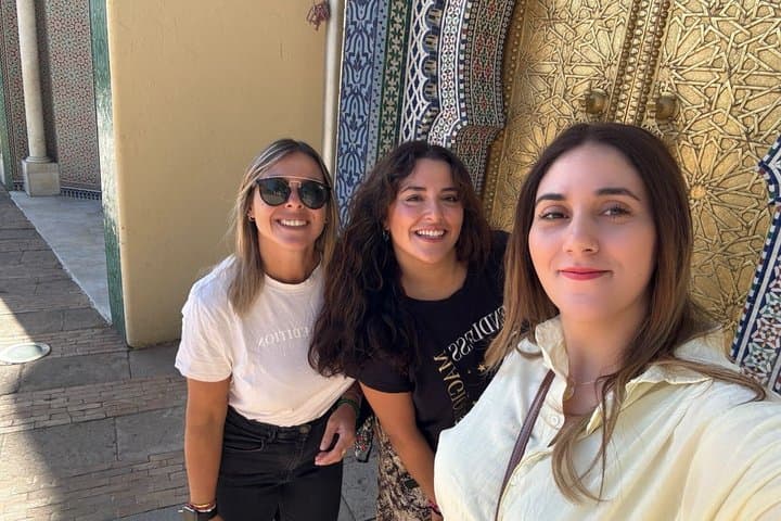 Authentic Fes Medina Tour for Solo Women Travelers with Youssra