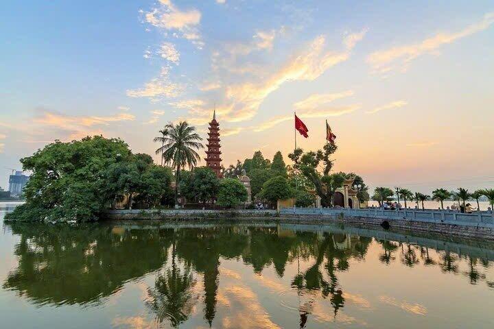 Hanoi City Tour: Private 4-Hour Customized with Train Street