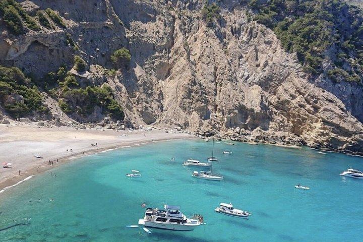 Premier Cruises Mallorca: SUP, Snorkel, Drinks & Snacks