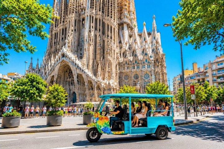 Route through Barcelona in Tuk Tuk 3H
