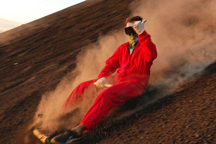 Volcano Boarding Adventure in Cerro Negro from León in Nicaragua