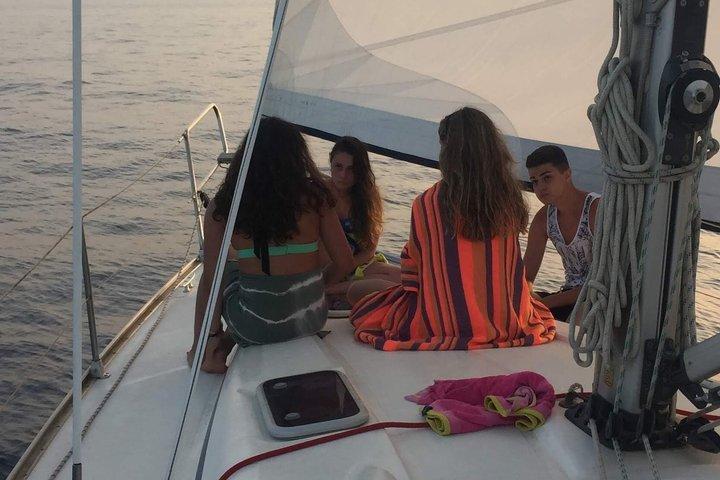 Alicante : Sailing boat tour of the Mediterranean Sea