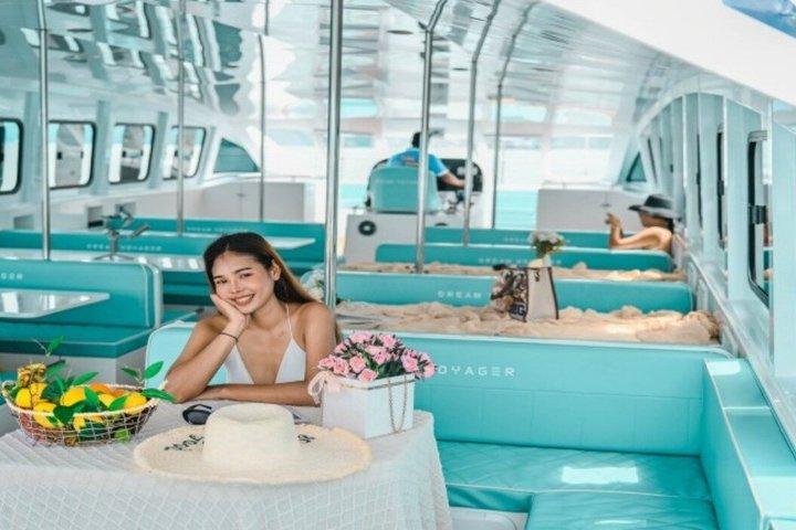 Phuket: Phi Phi, Bamboo & Maiton Speed Catamaran Tour