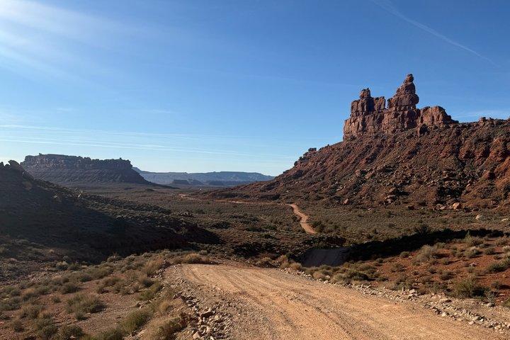 Valley of the Gods Scenic Loop Self Guided Audio Driving Tour