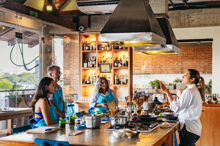 Cartagena Cooking Class with Local Chef (Small Group Experience)