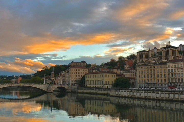 Lyon: Pastry Tour through Old Town and Hidden Traboules
