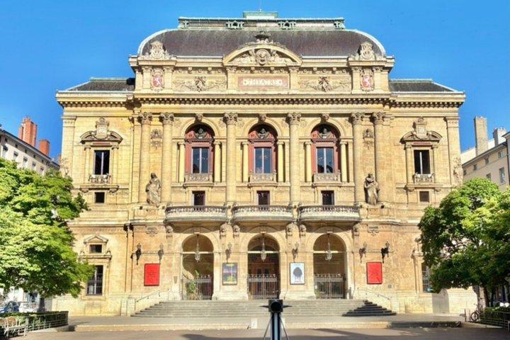 Lyon: Pastry Tour through Old Town and Hidden Traboules