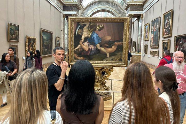 Paris: Skip the Line Louvre Museum Semi Private Tour