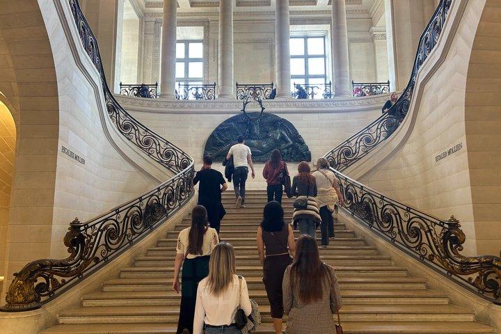 Paris: Skip the Line Louvre Museum Semi Private Tour