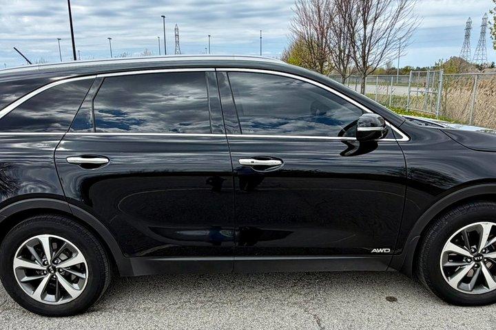 Private SUV Transfer from Buffalo BUF to Toronto YYZ